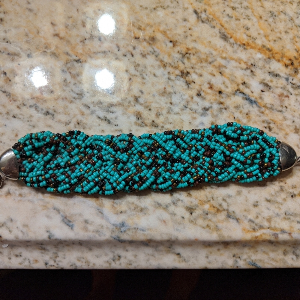 Beaded bracelet